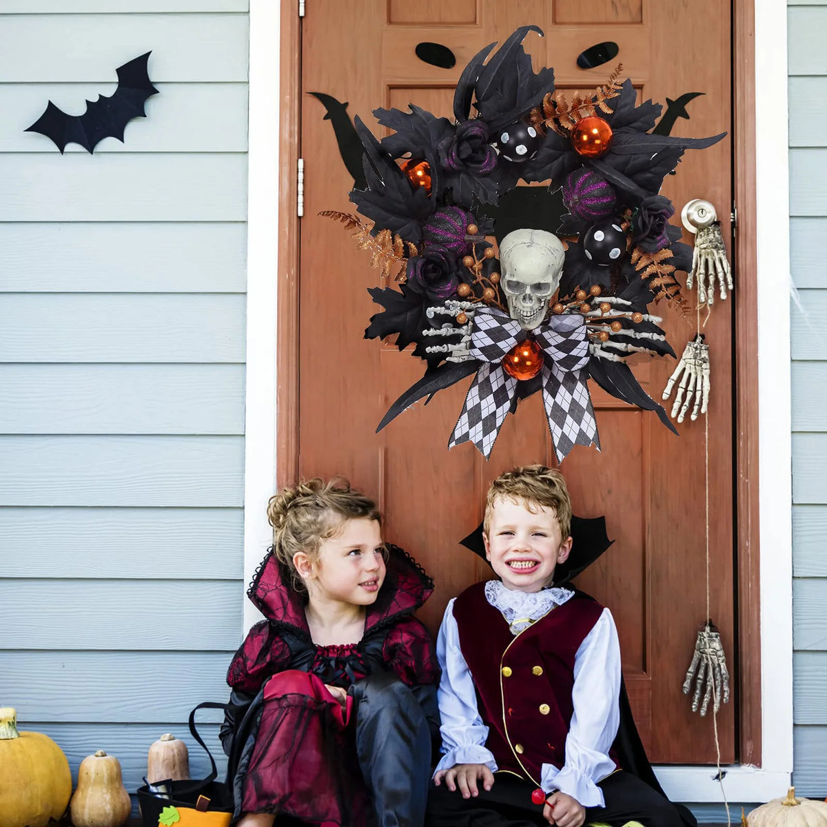 HiMISS Gothic Halloween Skeleton Wreath With Skull Hands